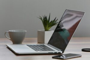 Read more about the article 7 Ways Using AI for Work Can Get Complicated